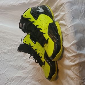 Nike Air Max Posterize Size 12 Black and Green